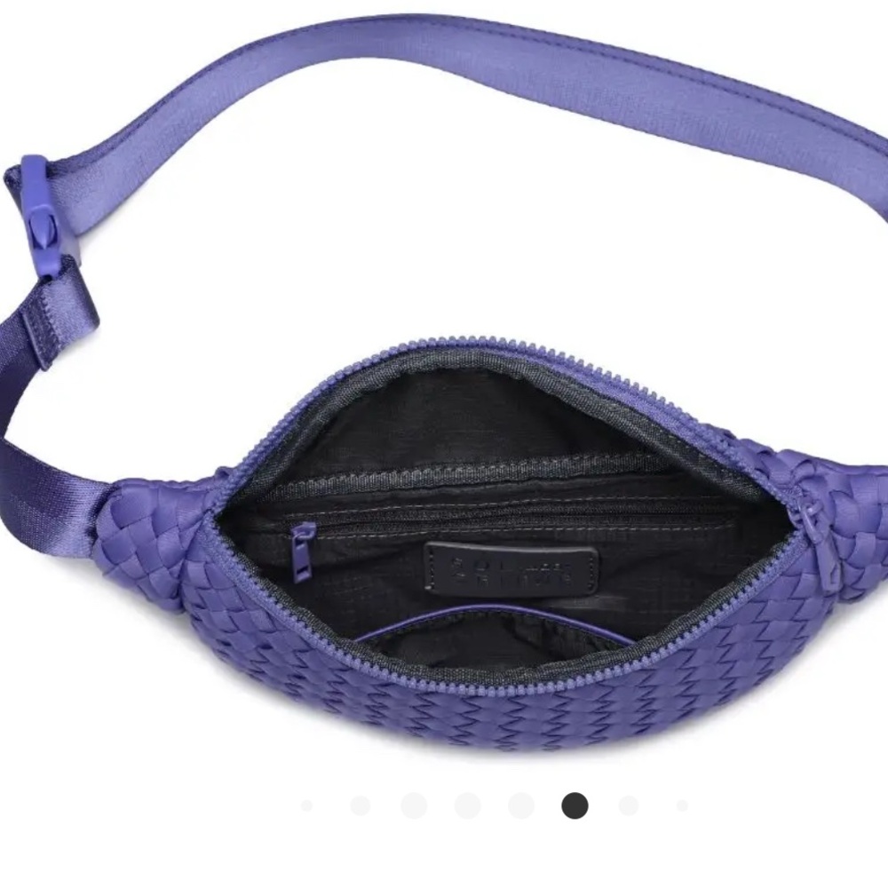 Periwinkle aim high woven neoprene belt Bag - Picture 4 of 12